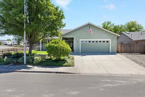 1070 Havenwood Drive Eagle Point OR 97524