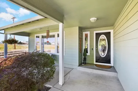 1070 Havenwood Drive Eagle Point OR 97524