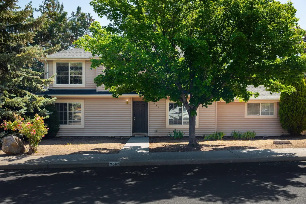 3082 NE Madison Avenue Bend OR 97701