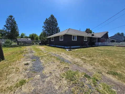 2839 Crest Street Klamath Falls OR 97603