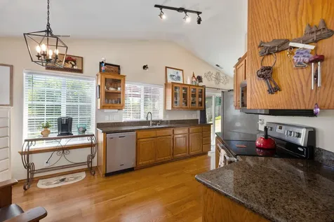 411 NW Pleasant View Drive Grants Pass OR 97526