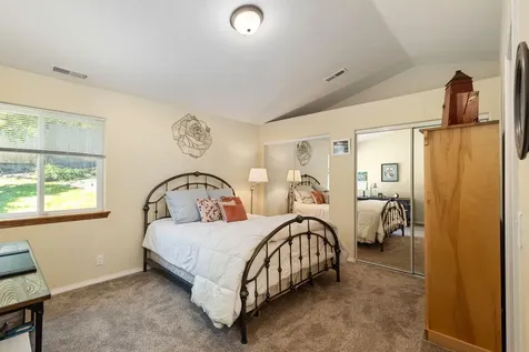 411 NW Pleasant View Drive Grants Pass OR 97526