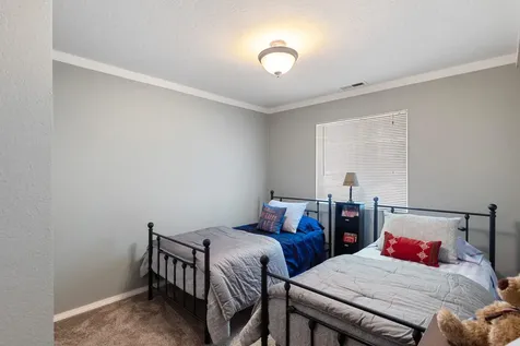 411 NW Pleasant View Drive Grants Pass OR 97526