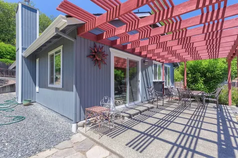 411 NW Pleasant View Drive Grants Pass OR 97526