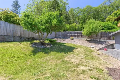 411 NW Pleasant View Drive Grants Pass OR 97526
