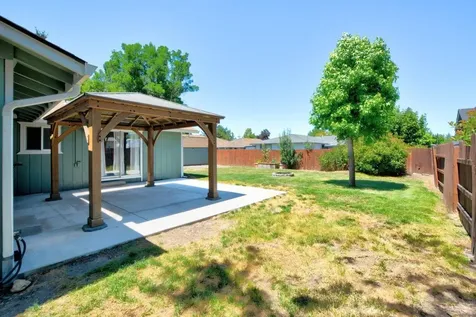 2625 Pomona Way Medford OR 97504