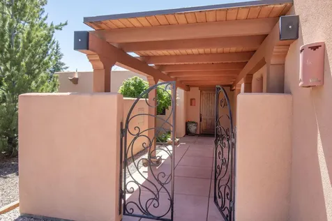 17137 Mountain View Road Sisters OR 97759