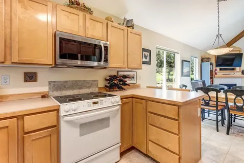 1029 Golden Pheasant Drive Redmond OR 97756