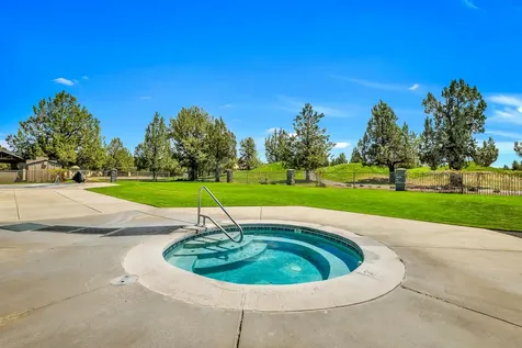 1029 Golden Pheasant Drive Redmond OR 97756