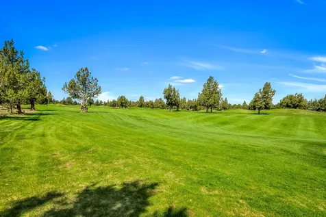 1029 Golden Pheasant Drive Redmond OR 97756