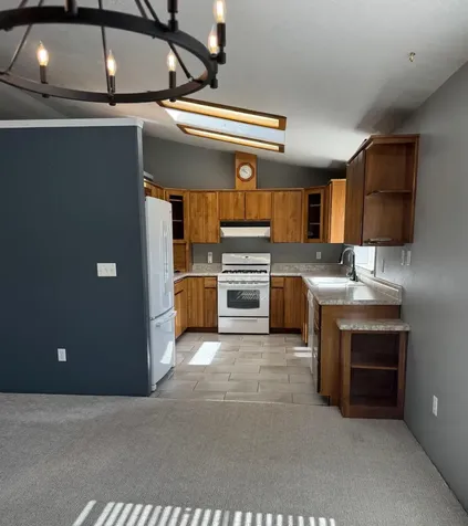 2818 Table Rock Road Medford OR 97501