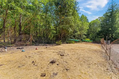 2075 Azalea Drive Grants Pass OR 97526