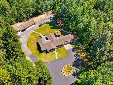 2075 Azalea Drive Grants Pass OR 97526