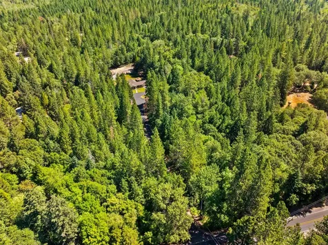 2075 Azalea Drive Grants Pass OR 97526