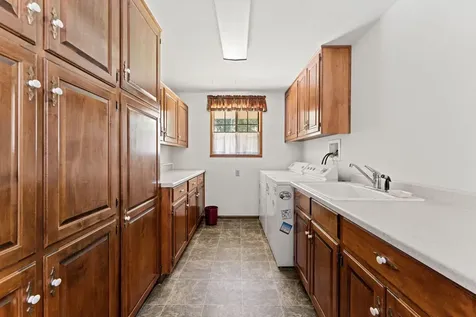 2075 Azalea Drive Grants Pass OR 97526