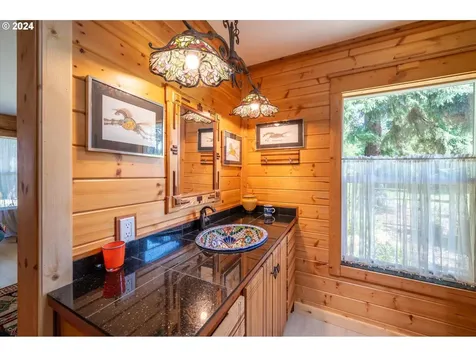 48611 Highway 101 Bandon OR 97411