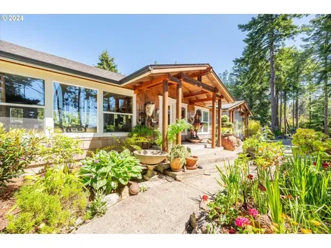 48611 Highway 101 Bandon OR 97411