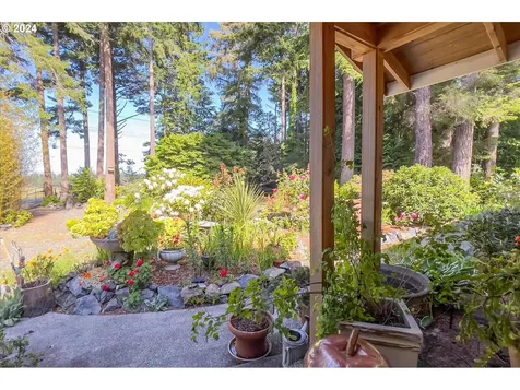 48611 Highway 101 Bandon OR 97411