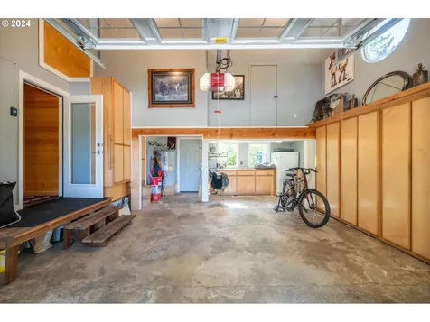 48611 Highway 101 Bandon OR 97411