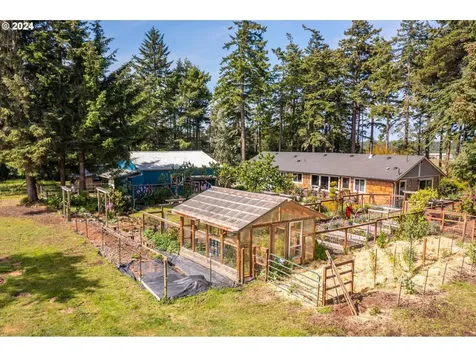 48611 Highway 101 Bandon OR 97411