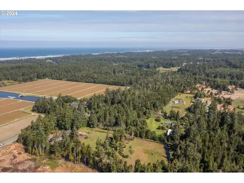 48611 Highway 101 Bandon OR 97411