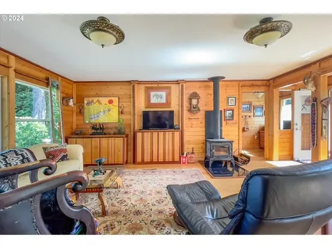 48611 Highway 101 Bandon OR 97411