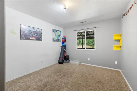 324 Haylees Way Grants Pass OR 97526