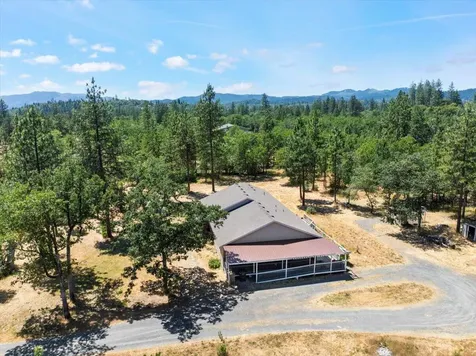 324 Haylees Way Grants Pass OR 97526
