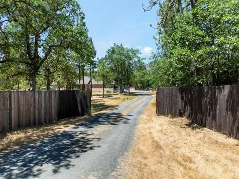 324 Haylees Way Grants Pass OR 97526