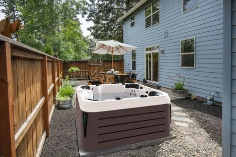 19720 Dartmouth Avenue Bend OR 97702