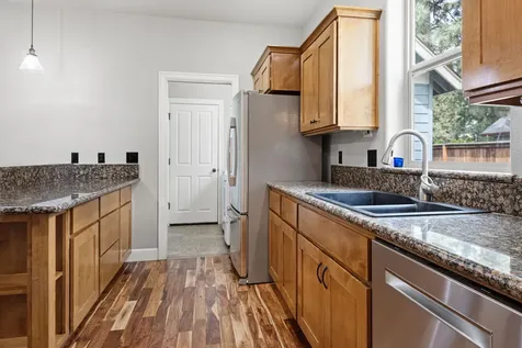 19720 Dartmouth Avenue Bend OR 97702