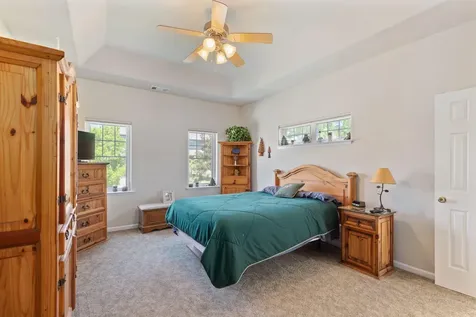 304 Woodville Way Rogue River OR 97537