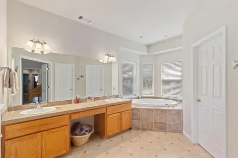 304 Woodville Way Rogue River OR 97537