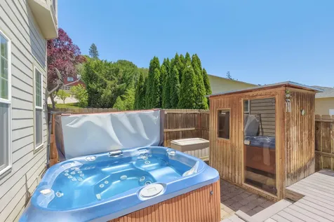 304 Woodville Way Rogue River OR 97537