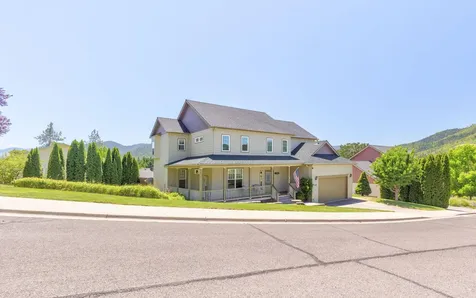 304 Woodville Way Rogue River OR 97537