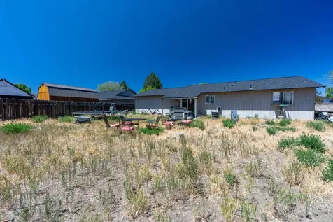 2328 SW Glacier Avenue Redmond OR 97756