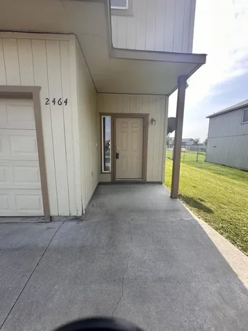 2464 NW 8th Street Redmond OR 97756