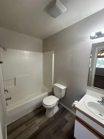 2464 NW 8th Street Redmond OR 97756