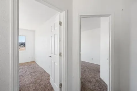 2464 NW 8th Street Redmond OR 97756