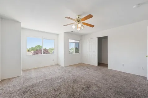 2464 NW 8th Street Redmond OR 97756