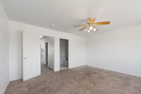 2464 NW 8th Street Redmond OR 97756