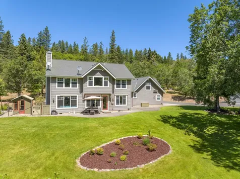 375 Mountain Paradise Drive Grants Pass OR 97526