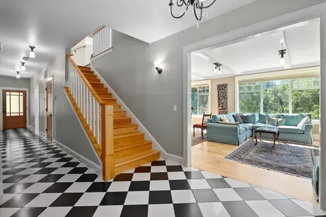 375 Mountain Paradise Drive Grants Pass OR 97526