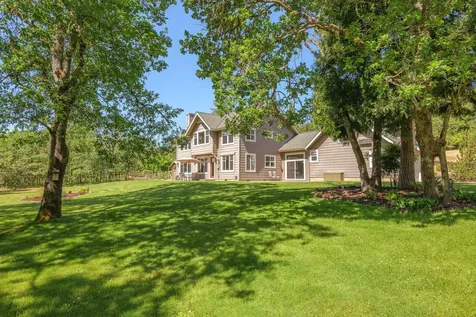 375 Mountain Paradise Drive Grants Pass OR 97526