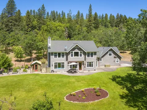 375 Mountain Paradise Drive Grants Pass OR 97526