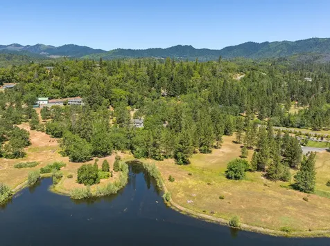 375 Mountain Paradise Drive Grants Pass OR 97526