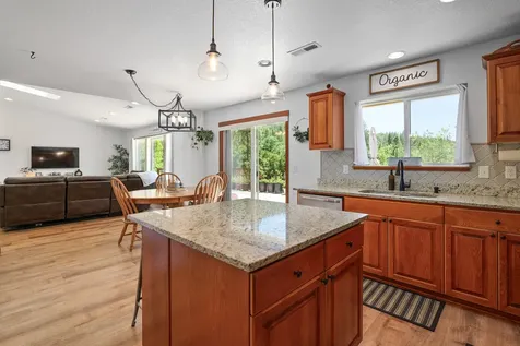 595 Grouse Creek Road Grants Pass OR 97526