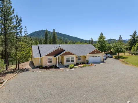 595 Grouse Creek Road Grants Pass OR 97526