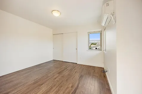 1086 E Main Street Ashland OR 97520