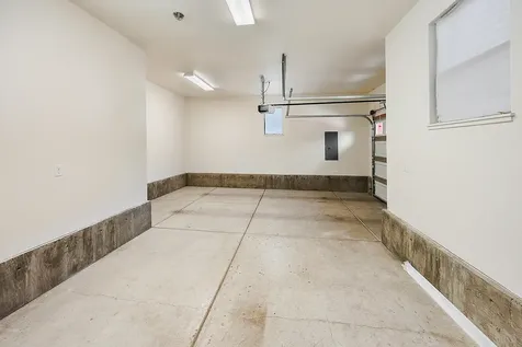 1086 E Main Street Ashland OR 97520